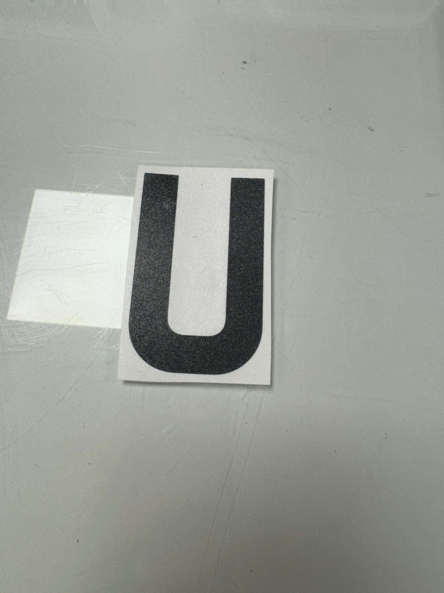 U Anti-flash letter